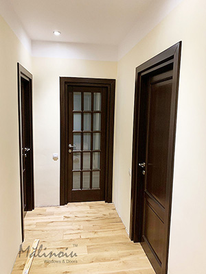 București - uși interior esență lemn tei