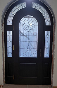 usi exterior lemn