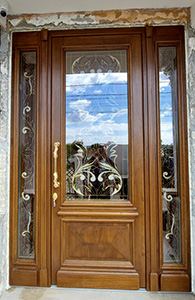 usi exterior lemn
