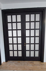 usi interior lemn