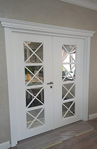 usi interior lemn