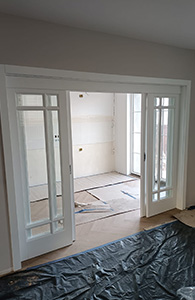 usi interior lemn