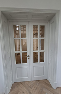 usi interior lemn