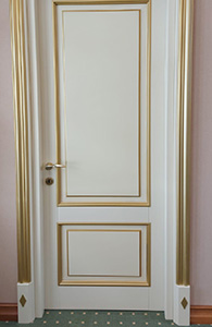 usi interior lemn